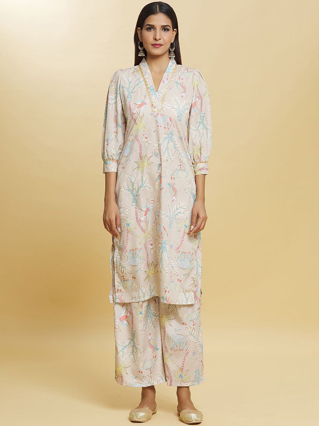 

Samyukta Singhania Floral Printed Gotta Patti Straight Kurta with Palazzos, Beige