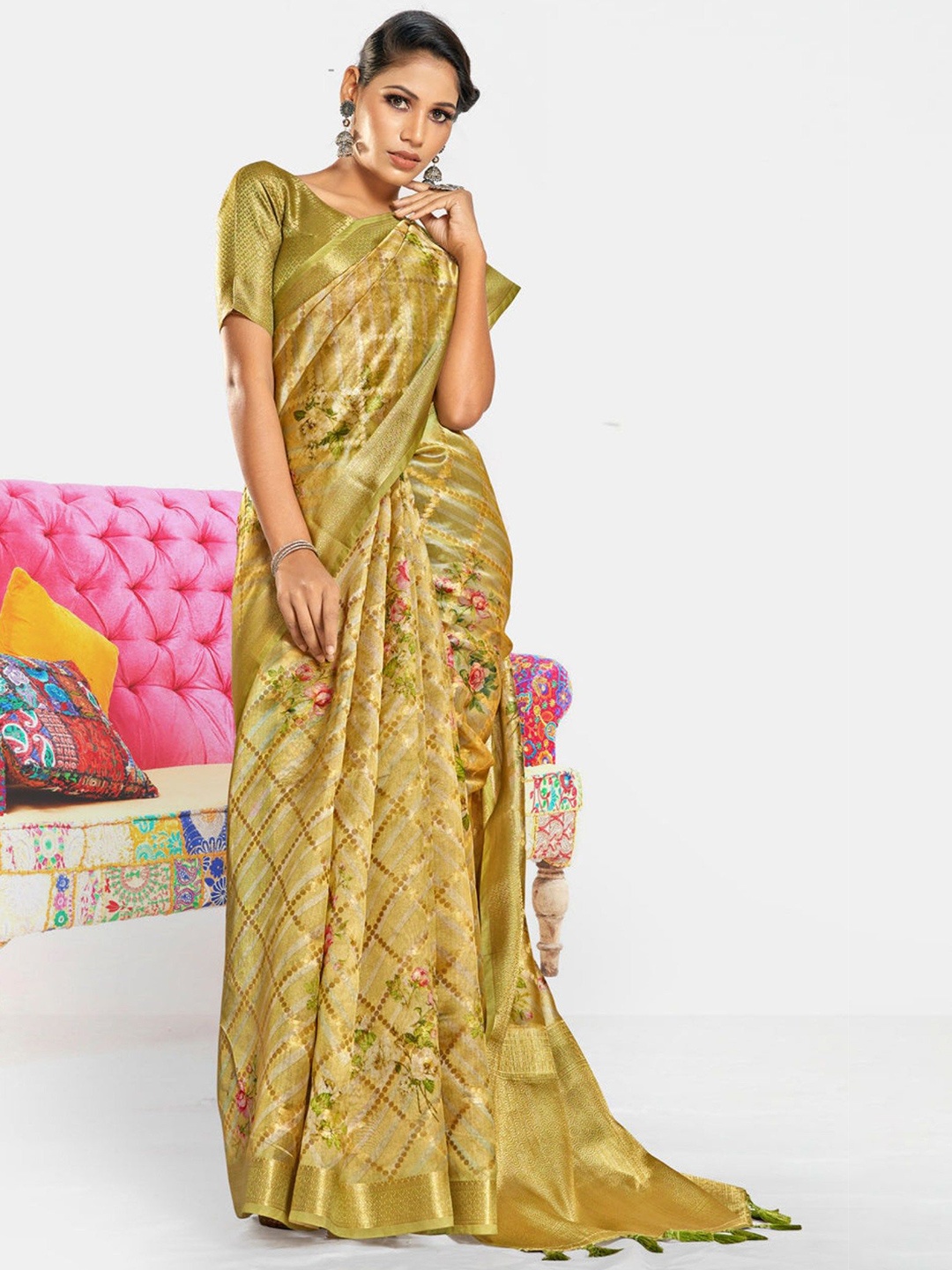 

MySilkLove Floral Woven Design Zari Banarasi Saree, Yellow