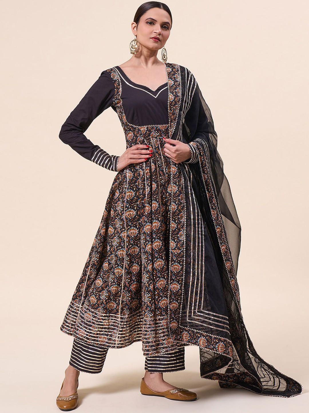 

Adara Khan Women Floral Printed Angrakha Pure Cotton Kurta with Trousers & With Dupatta, Green
