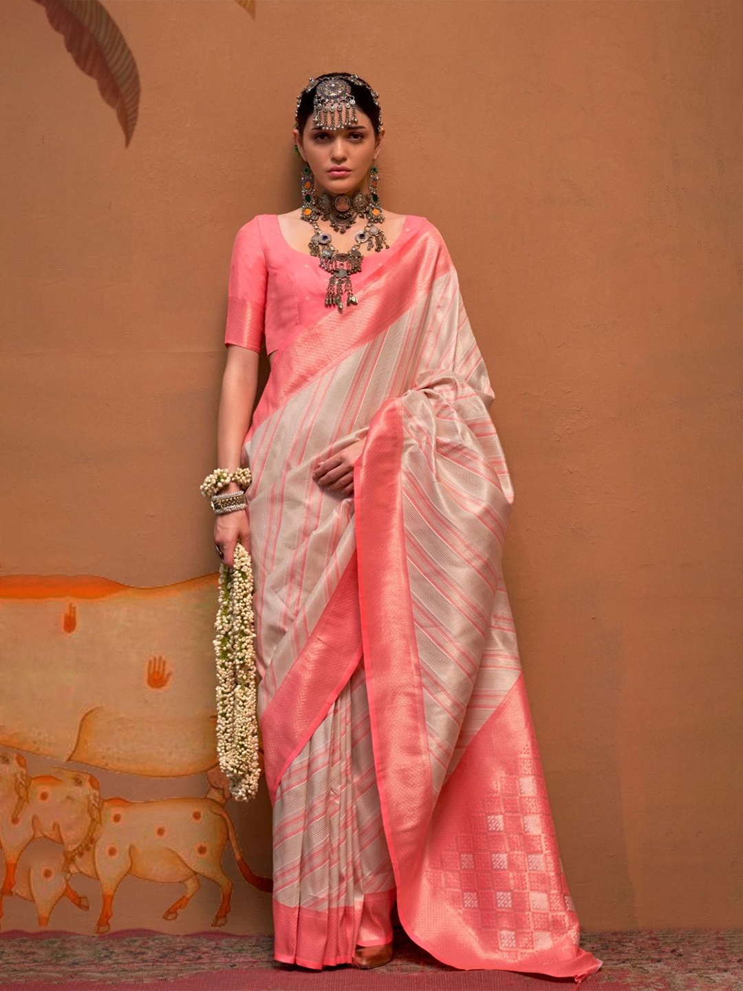 

DEVATITHI Striped Zari Silk Blend Saree, Pink