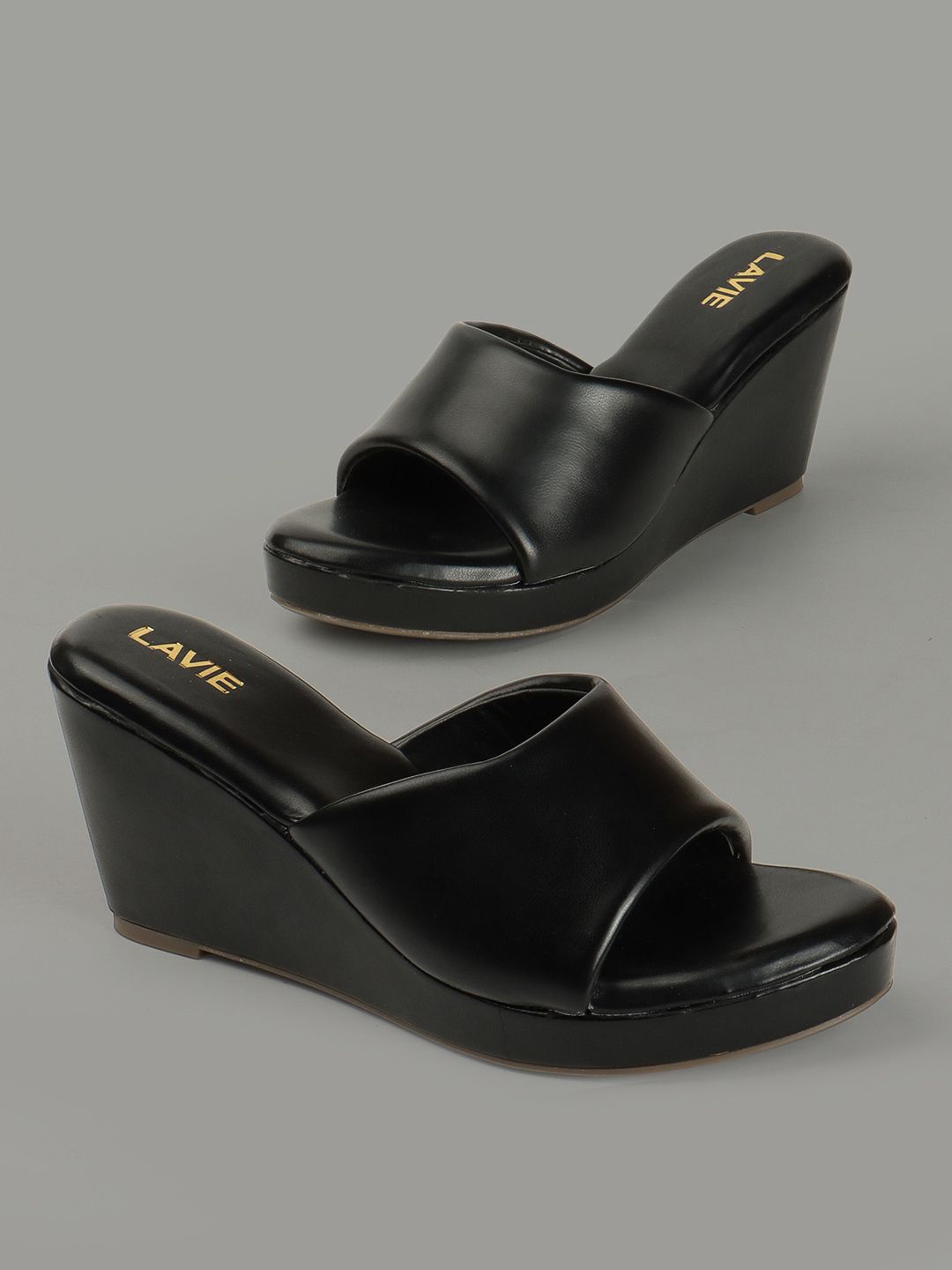 

Lavie Kitten Sandals with Tassels, Black