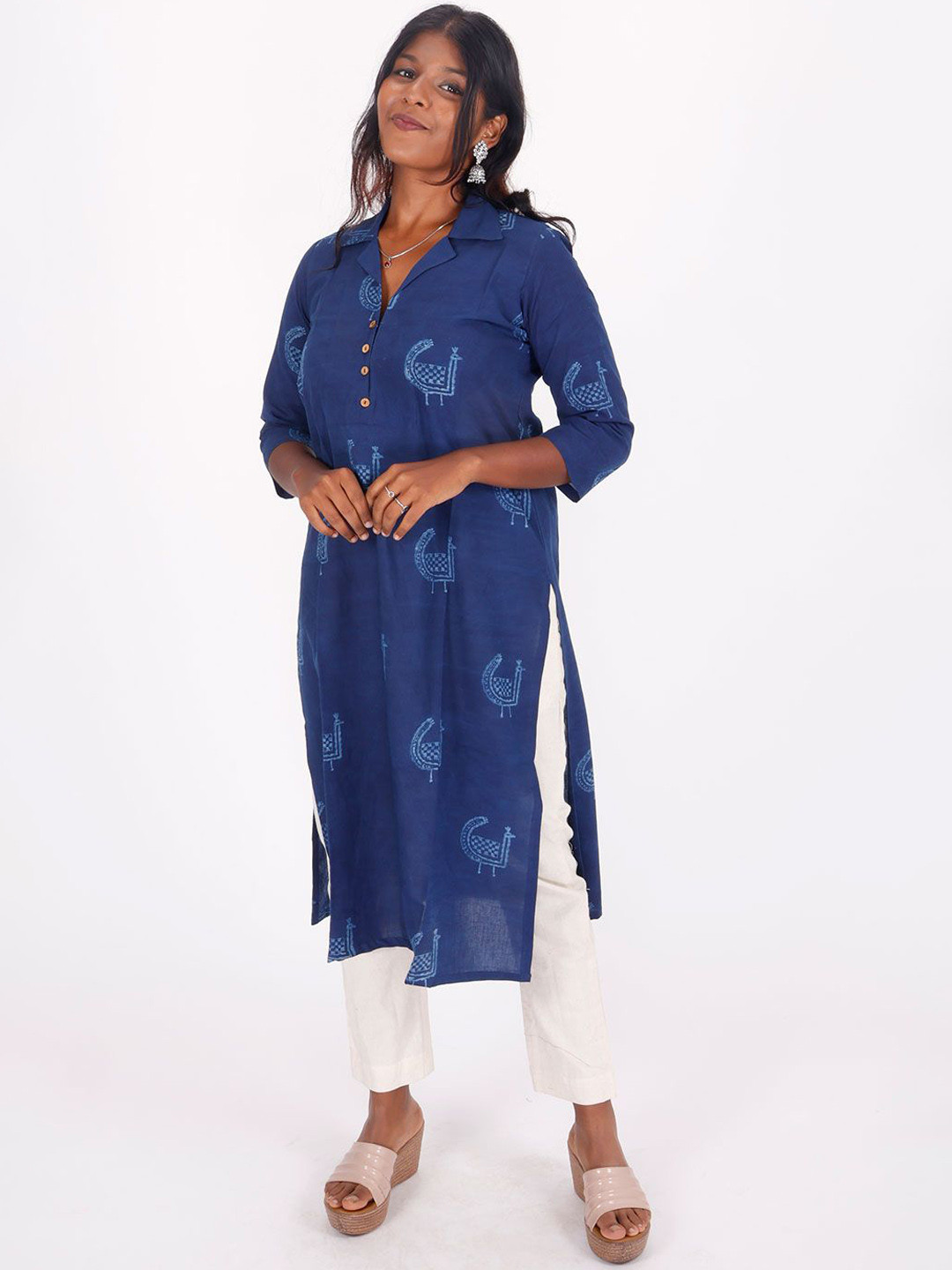 

Avishya Ethnic Motifs Printed Cotton Straight Kurta, Blue