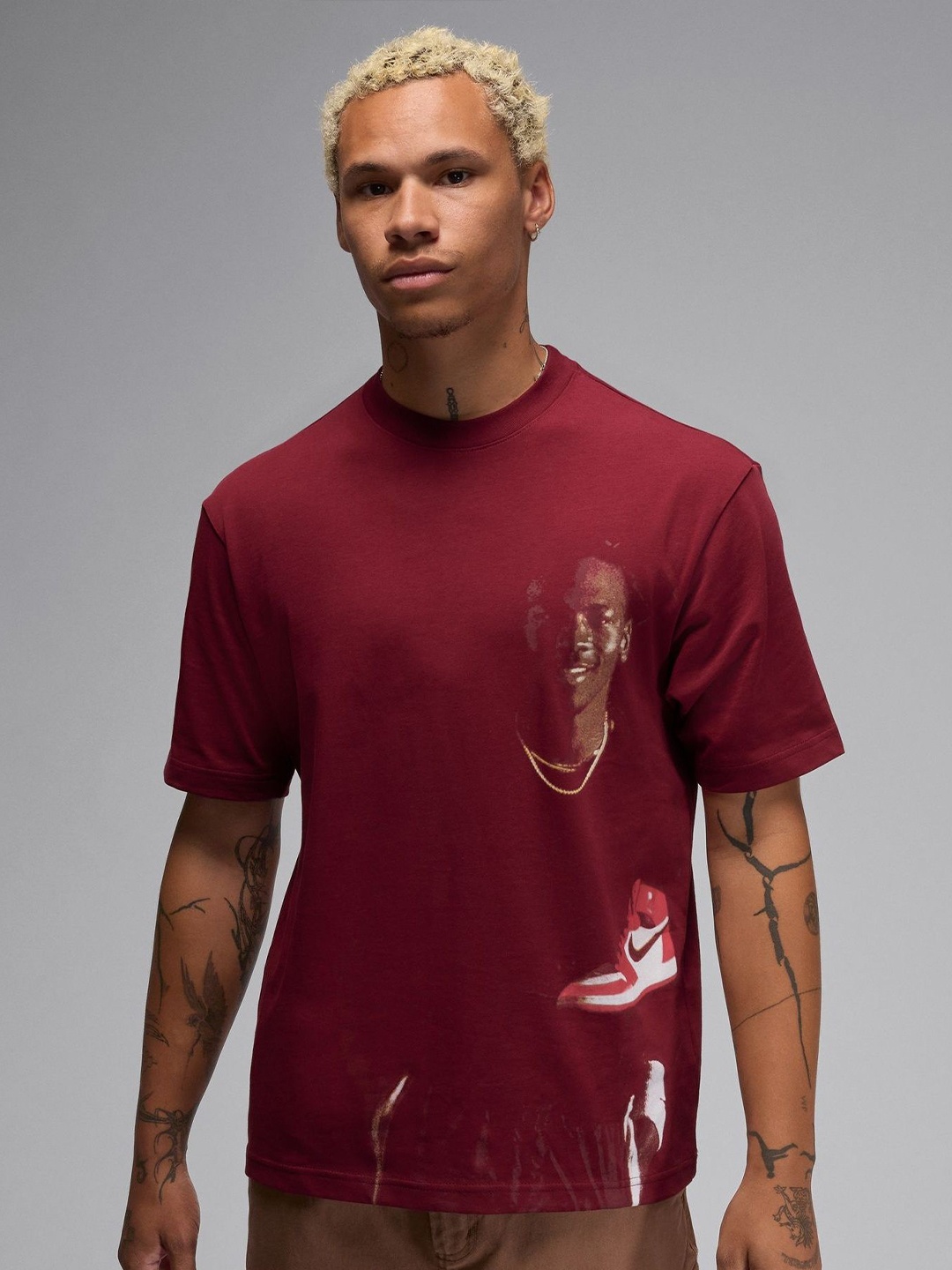 

Nike M J STMT 1985 SS CRW GEL J DAY T-shirt, Red