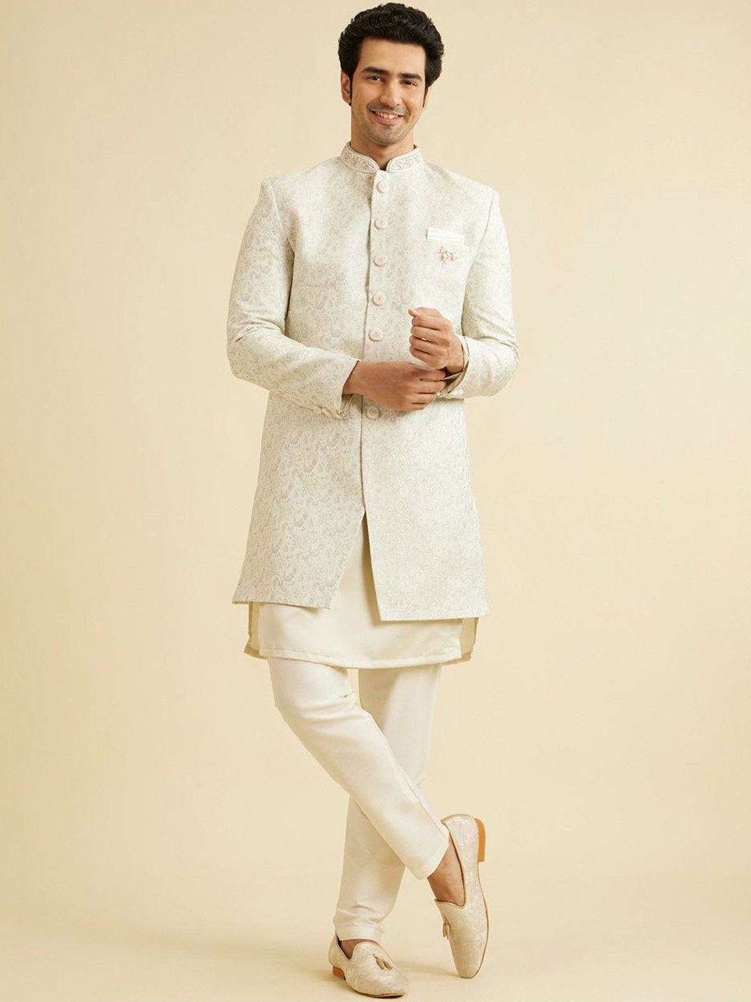 

Manyavar Men Plus Size Embroidered Long Sleeves Sherwani Set, Off white