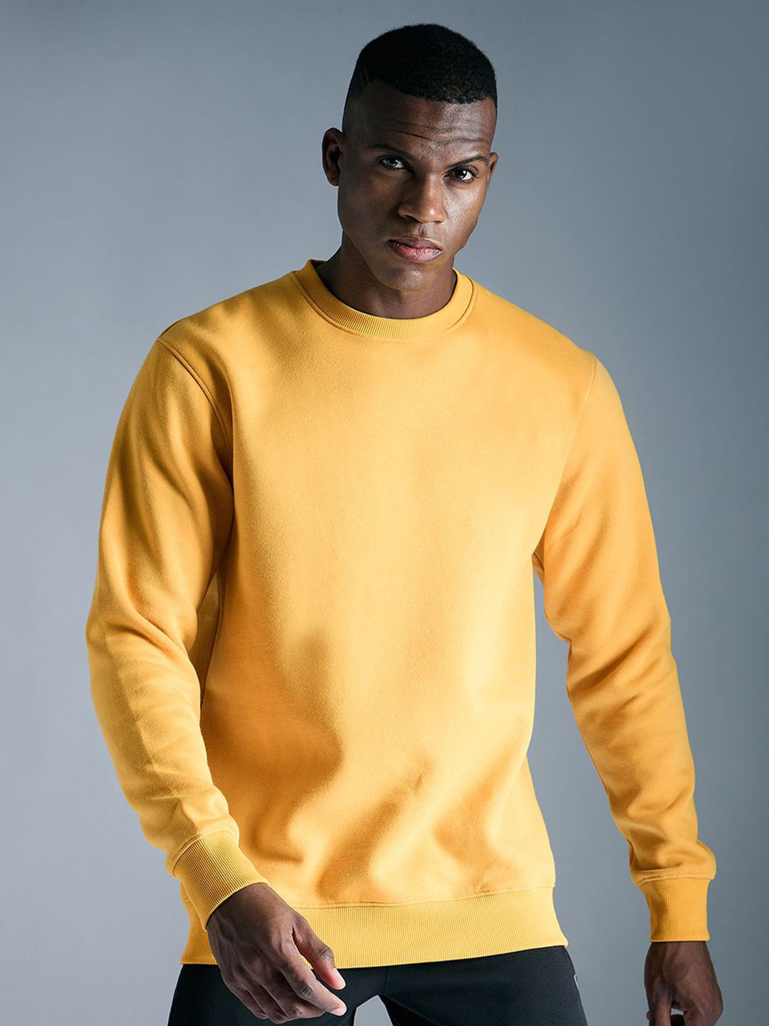 

SG Men Round Neck Sweatshirt, Yellow