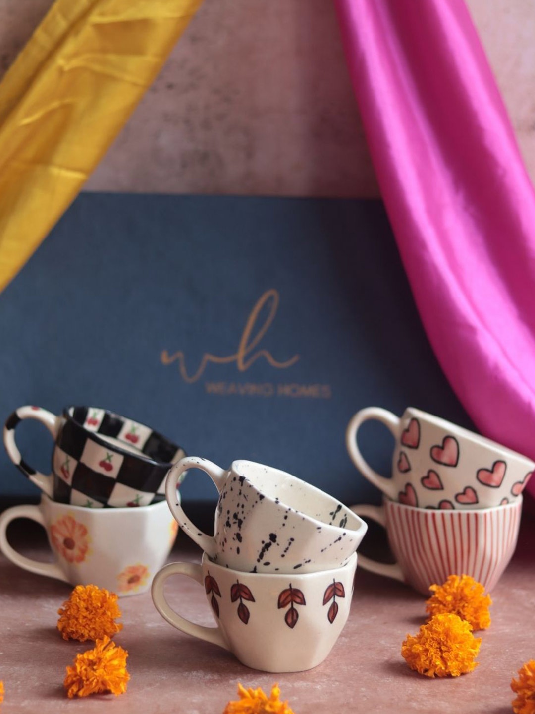 

WEAVING HOMES White & Red 6 Pieces Printed Ceramic Cup Home Gift Set