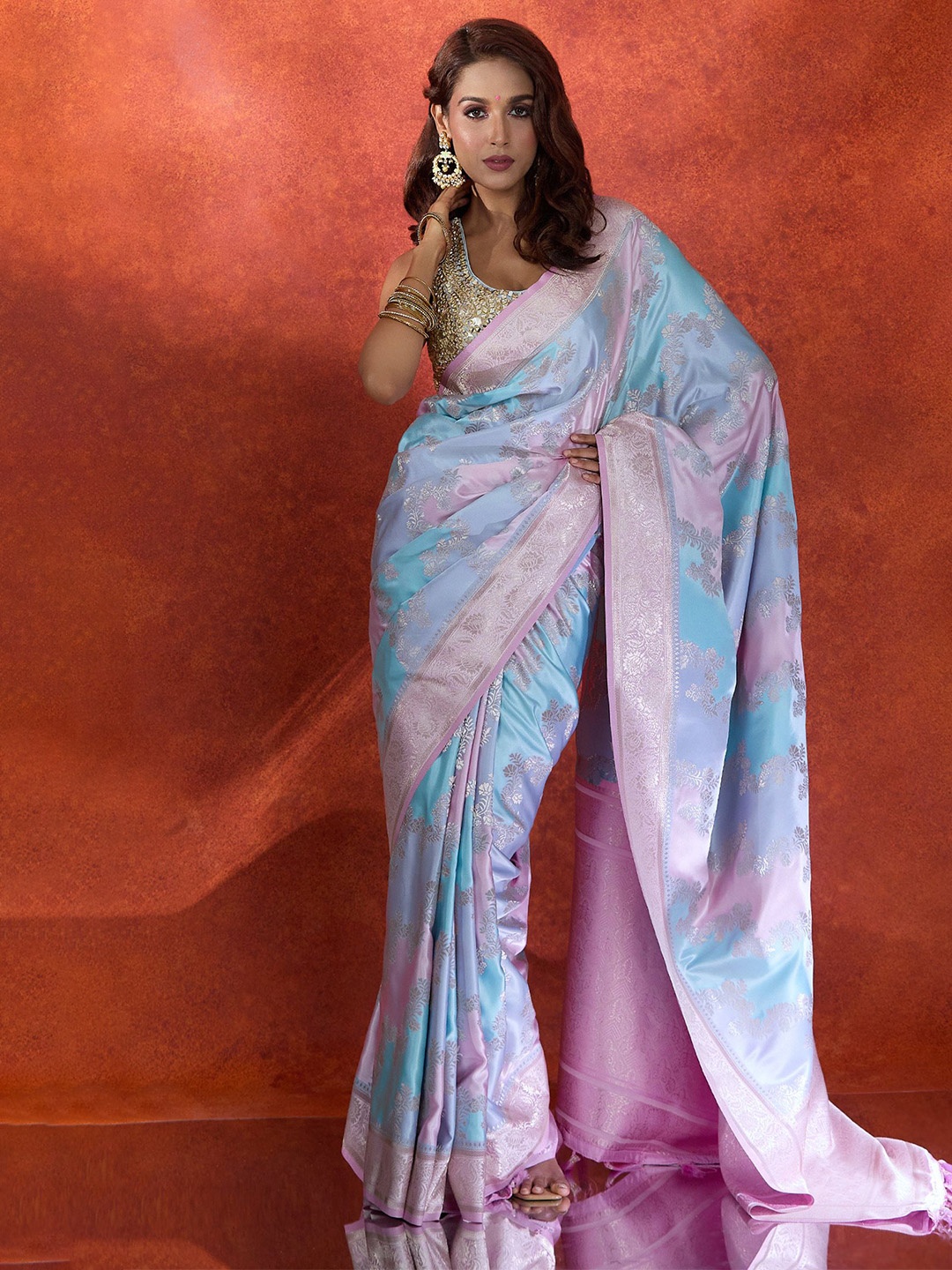 

Samyukta Singhania Ethnic Motifs Zari Satin Saree, Pink