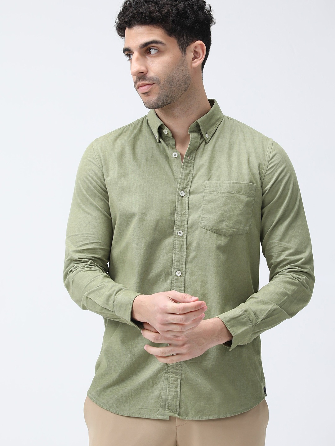 

BARE BROWN Men Button-Down Collar Solid Cotton Slim Fit Casual Shirt, Green