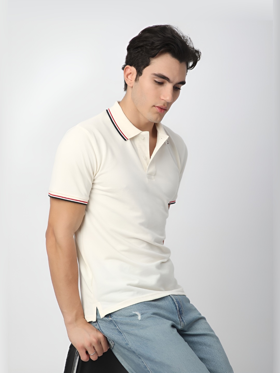 

R&B Men Solid Polo Collar Cotton T-shirt, White