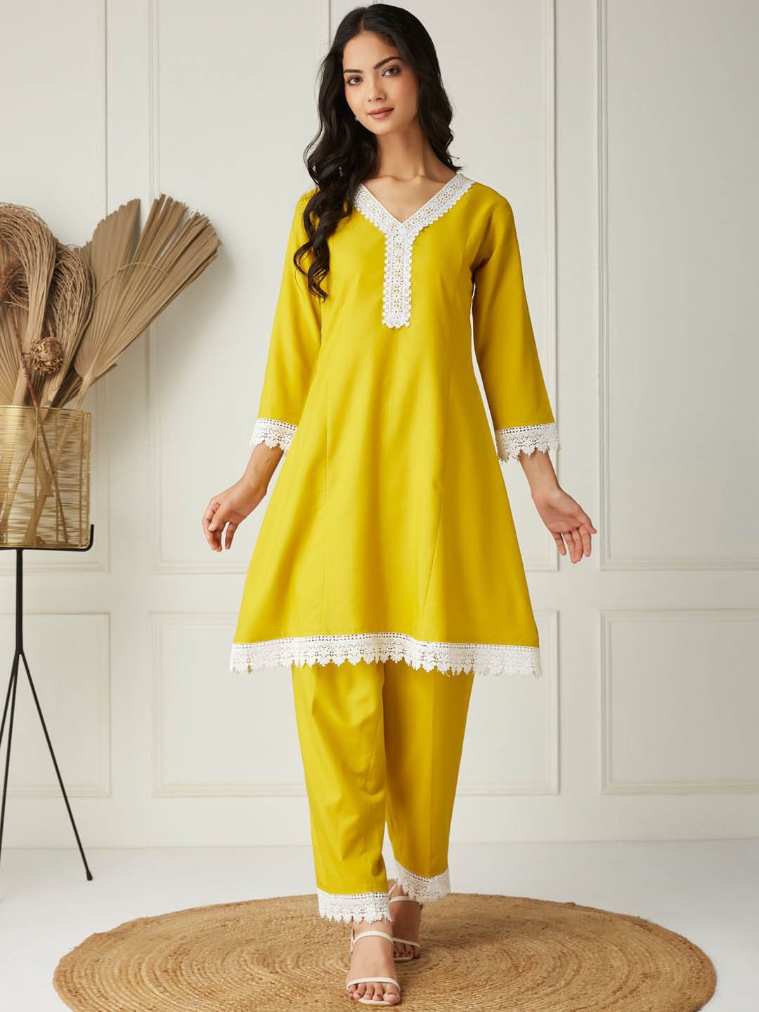 

J Turritopsis V-Neck Three-Quarter Sleeves Top With Trouser, Yellow