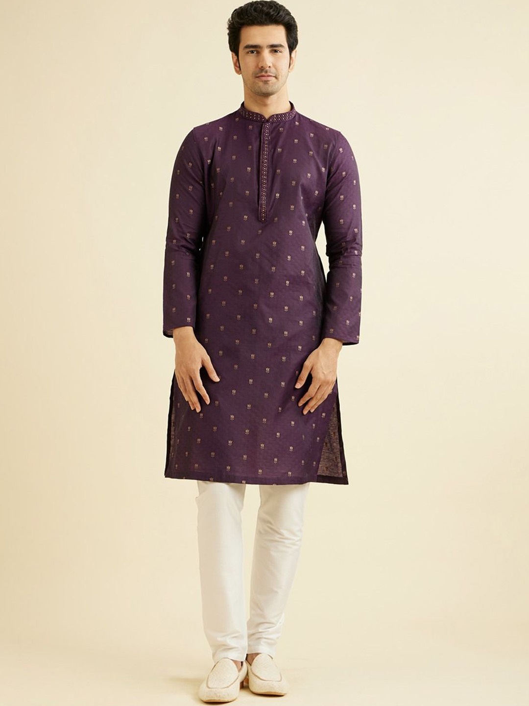 

Manyavar Ethnic Motifs Woven Design Straight Kurta with Pyjamas, Purple
