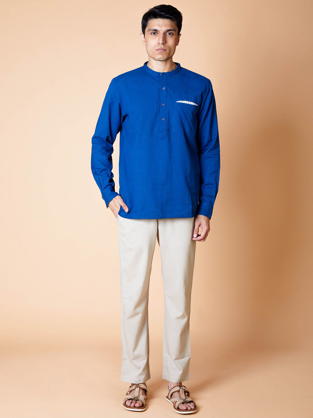 

Ekmatra Mandarin Collar Pure Cotton Short Kurta, Blue