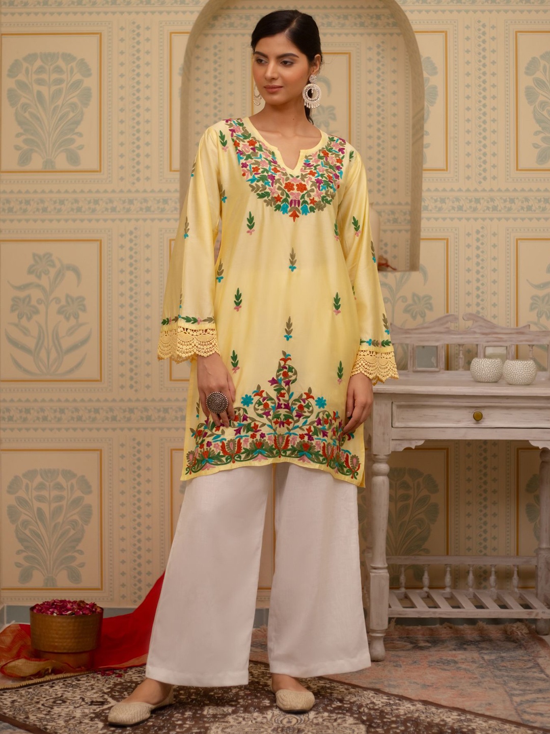 

HOUSE OF KARI Floral Embroidered Kurta, Yellow