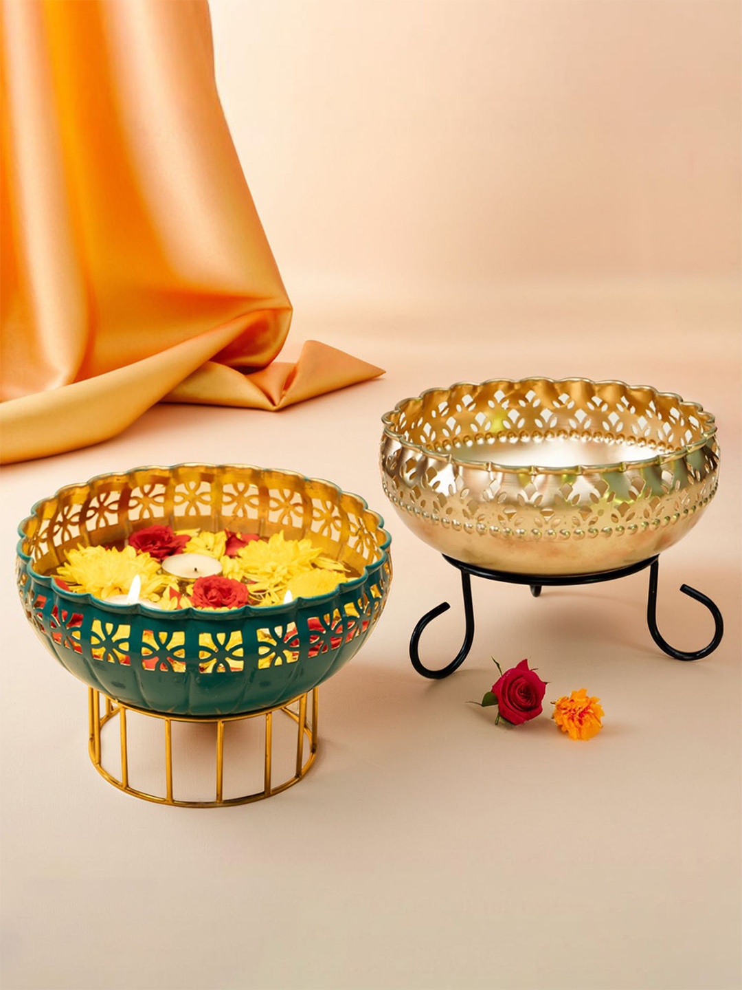 

Ekhasa Green & Yellow 2 Pieces Metal Urli Decorative Bowls With Stand (Combo)