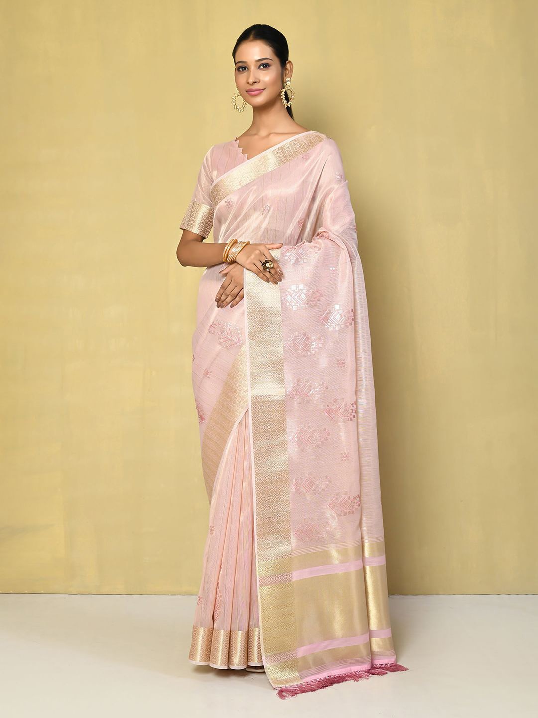 

Samyukta Singhania Woven Design Art Silk Saree, Pink