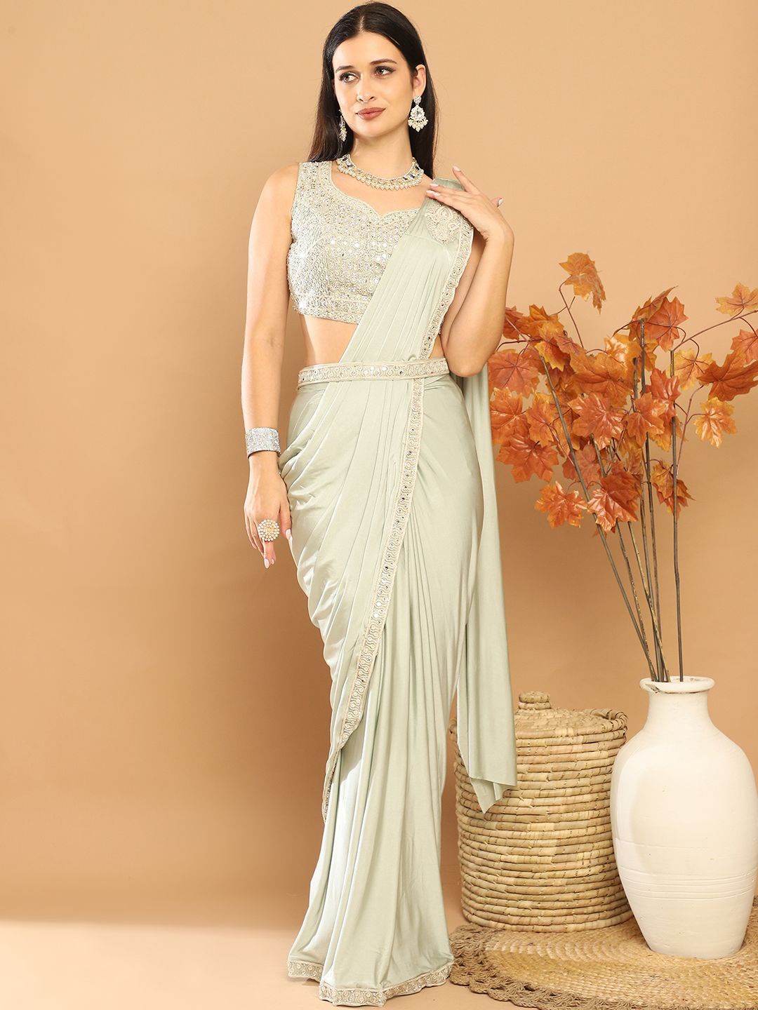 

Grancy Sequinned Ready to Wear Saree, Green