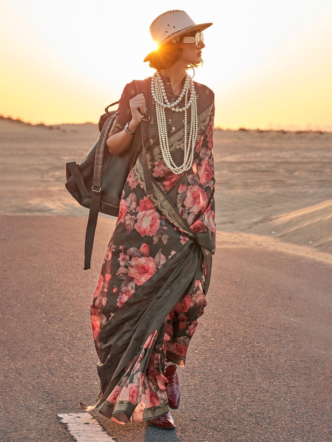 

DEVATITHI Floral Zari Silk Blend Tussar Saree, Grey