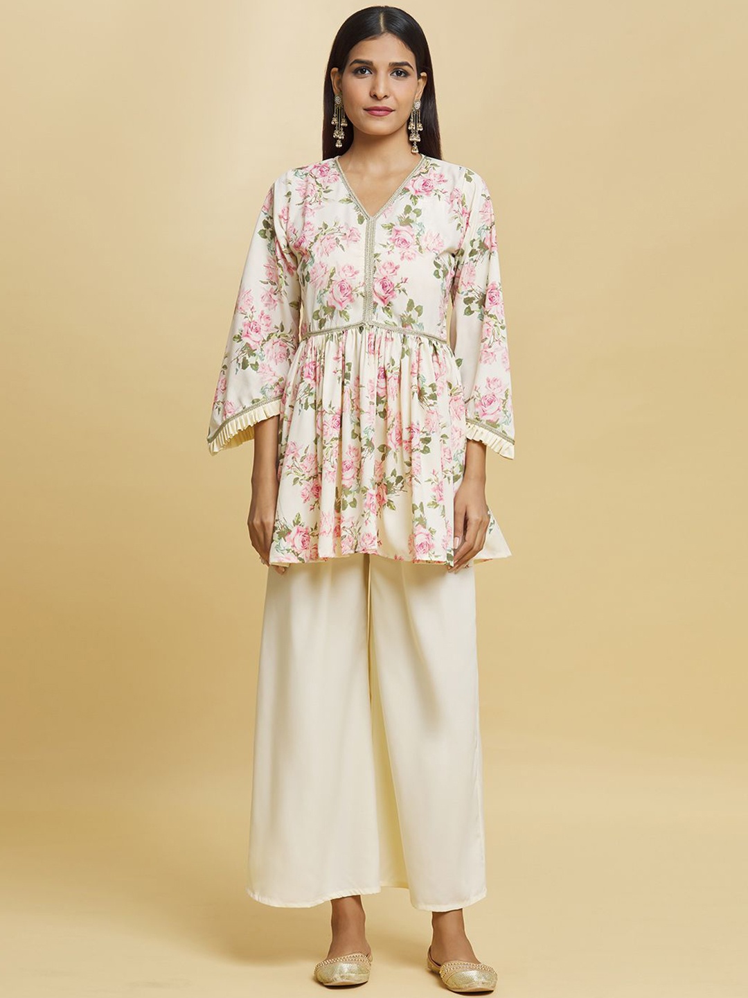 

Adara Khan Floral Printed V-Neck Anarkali Kurti With Trouser, Cream