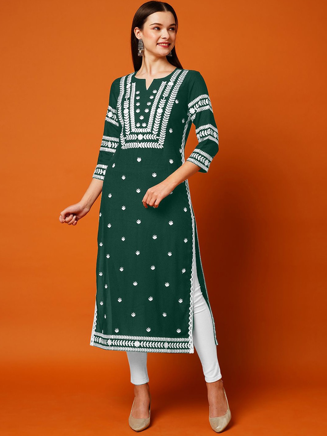 

zeenat libas Floral Embroidered Thread Work Notched Round Neck Straight Kurta, Green