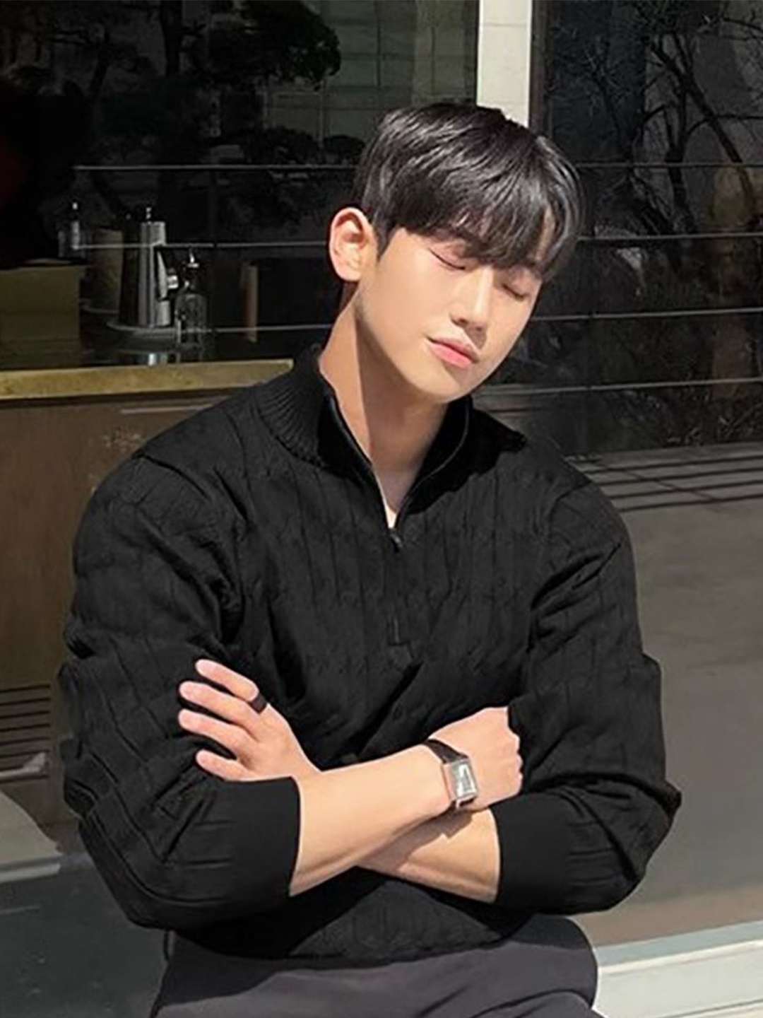 

StyleCast x Revolte Men Black Mock Neck Pullover Sweaters
