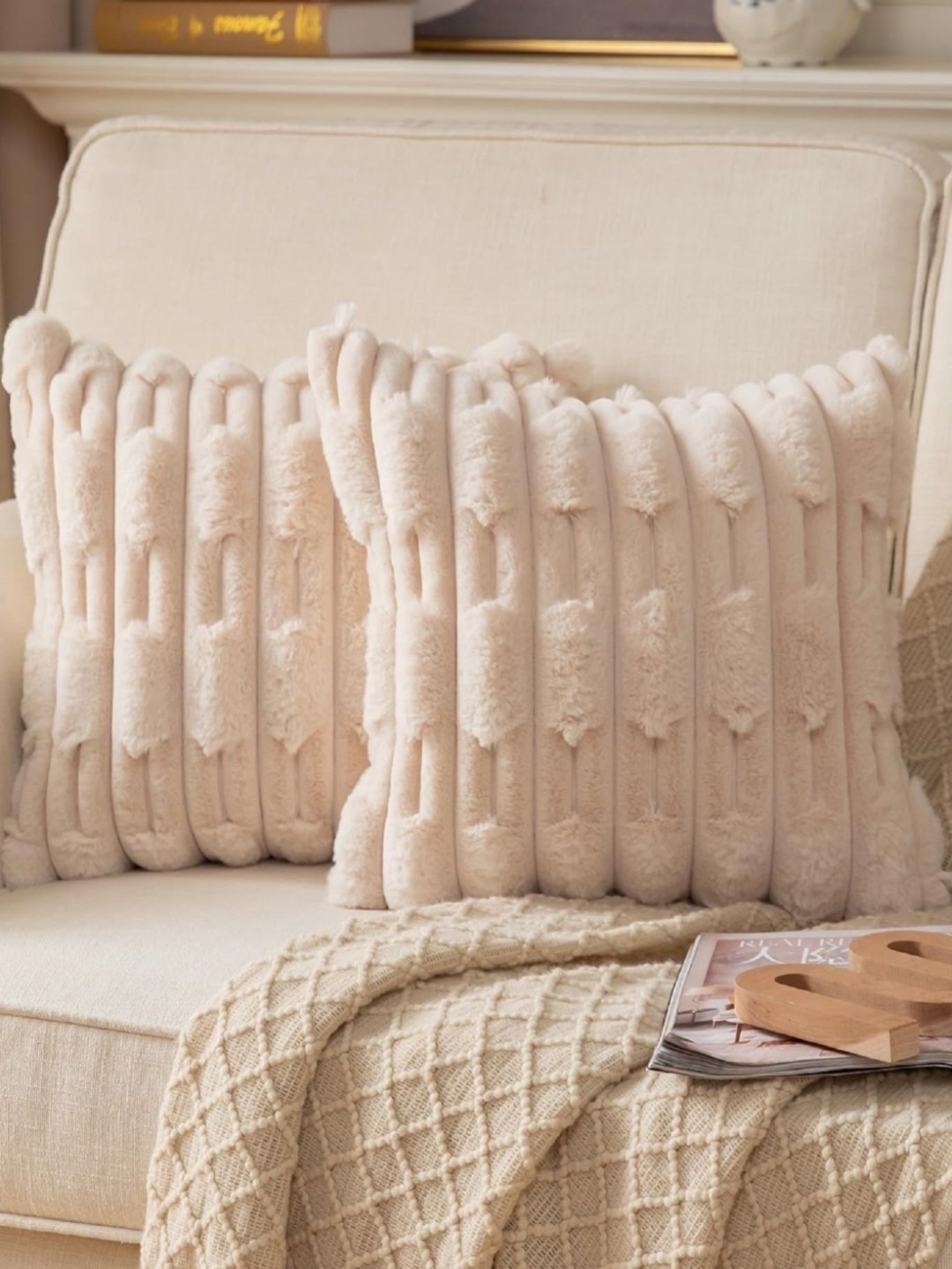 

MONKDECOR Cream-Coloured Set of 2 Quirky Velvet Square Cushion Covers