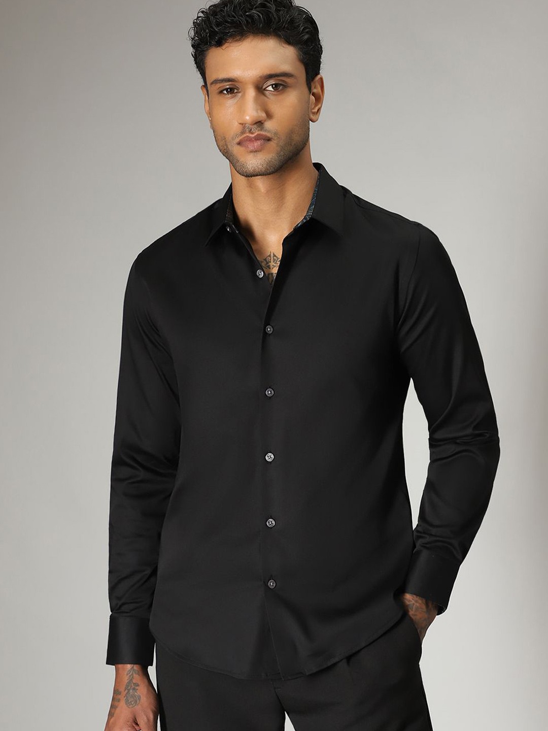 

Banana Club Men Classic Slim Fit Opaque Printed Casual Shirt, Black