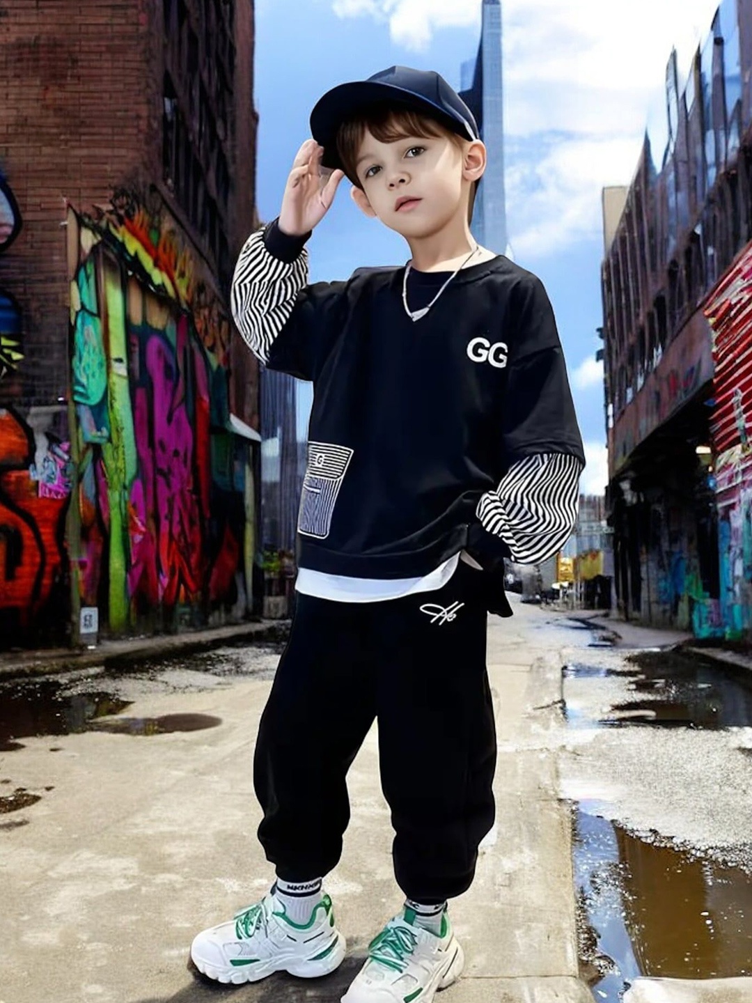 

TrendyKid Boys Printed Sweatshirt With Jogger, Black