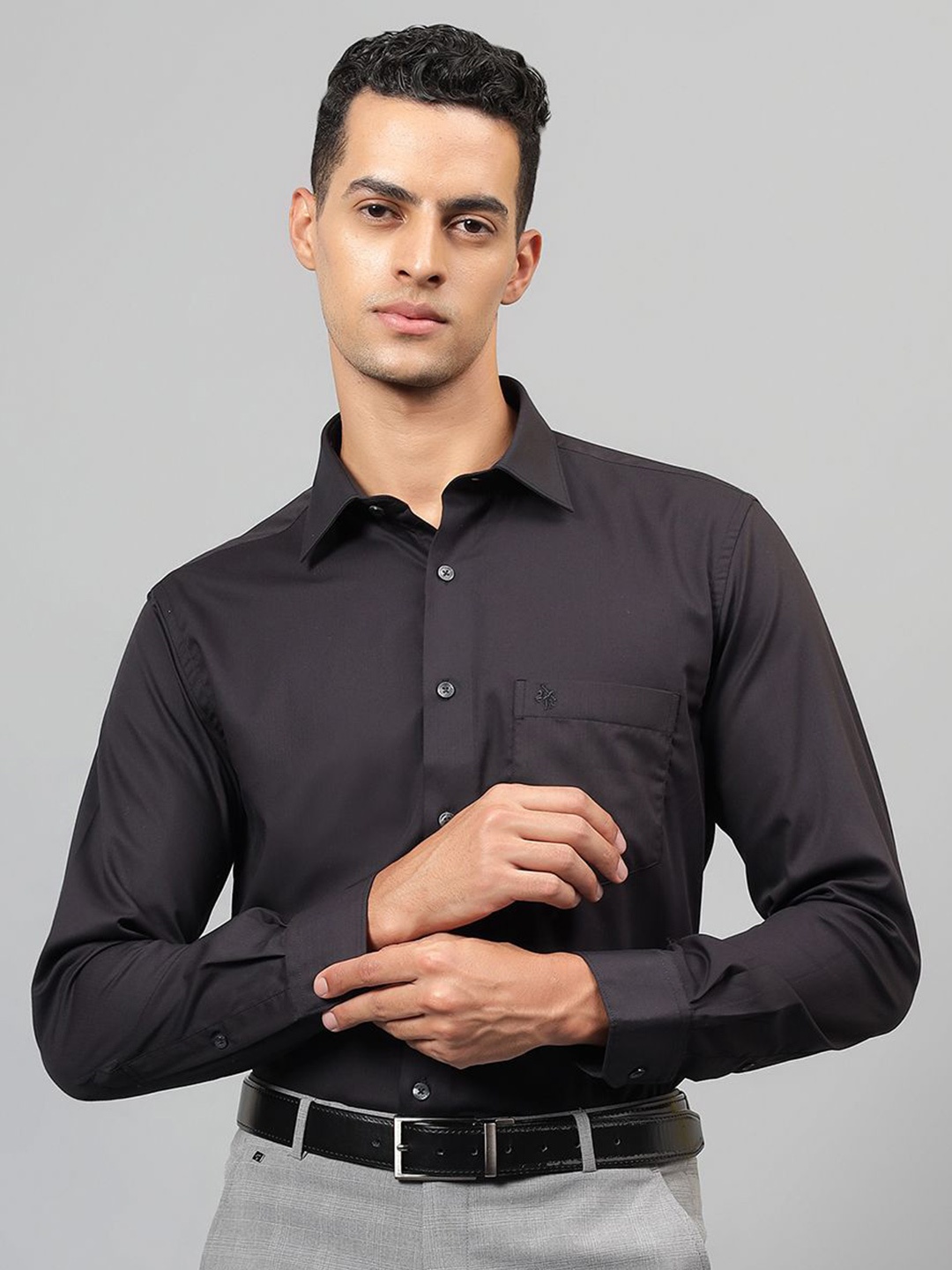 

Cantabil Men Spread Collar Solid Cotton Formal Shirt, Black