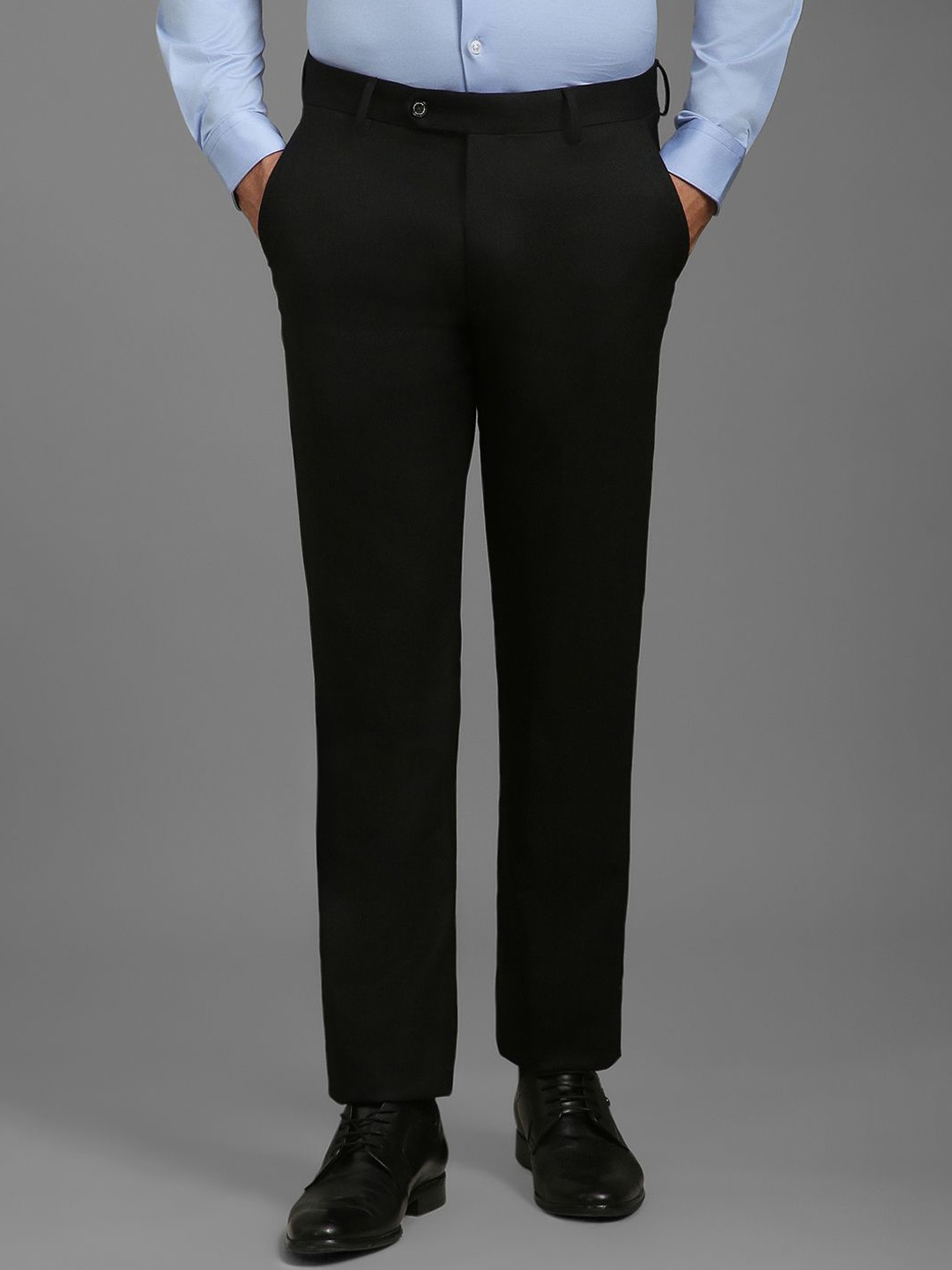 

Louis Philippe Men Slim Fit Formal Trousers, Black