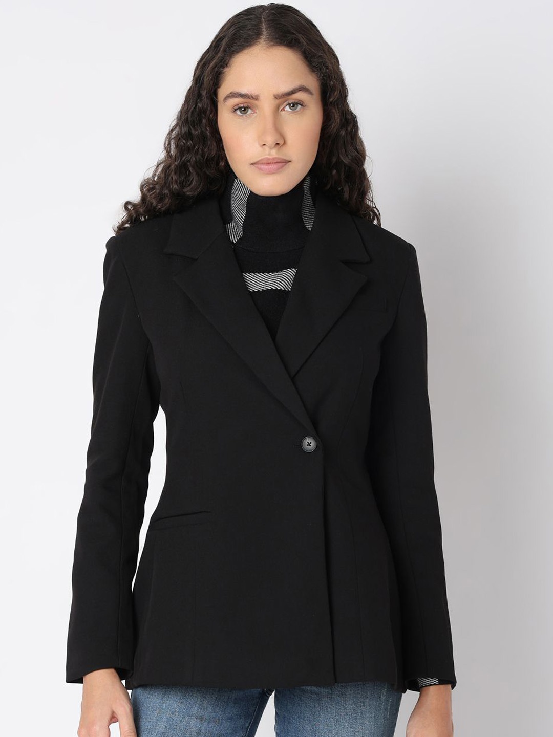 

Vero Moda Notched Lapel Collar Single Breasted Blazer, Black