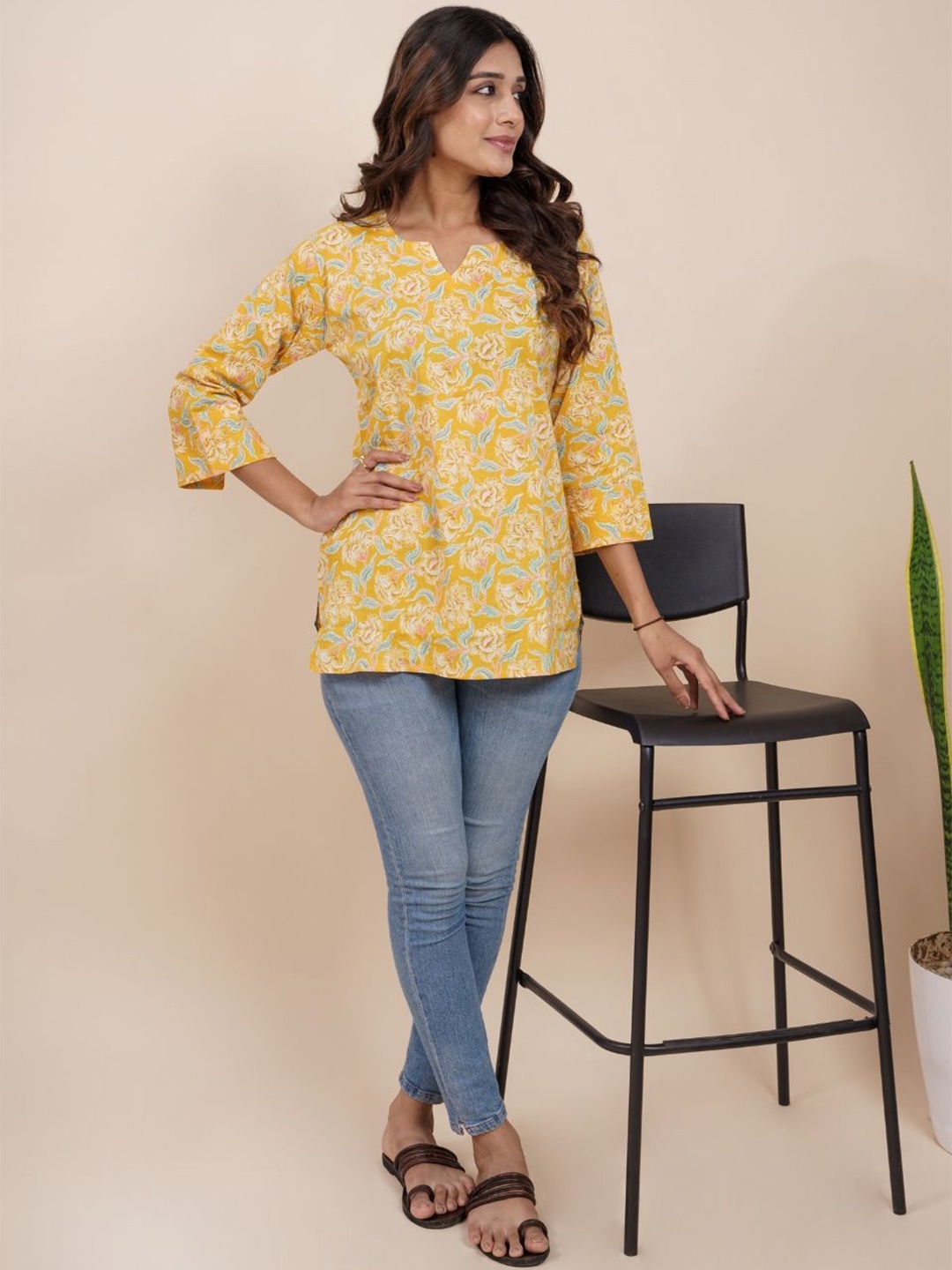 

EKISHA Printed Tops, Yellow