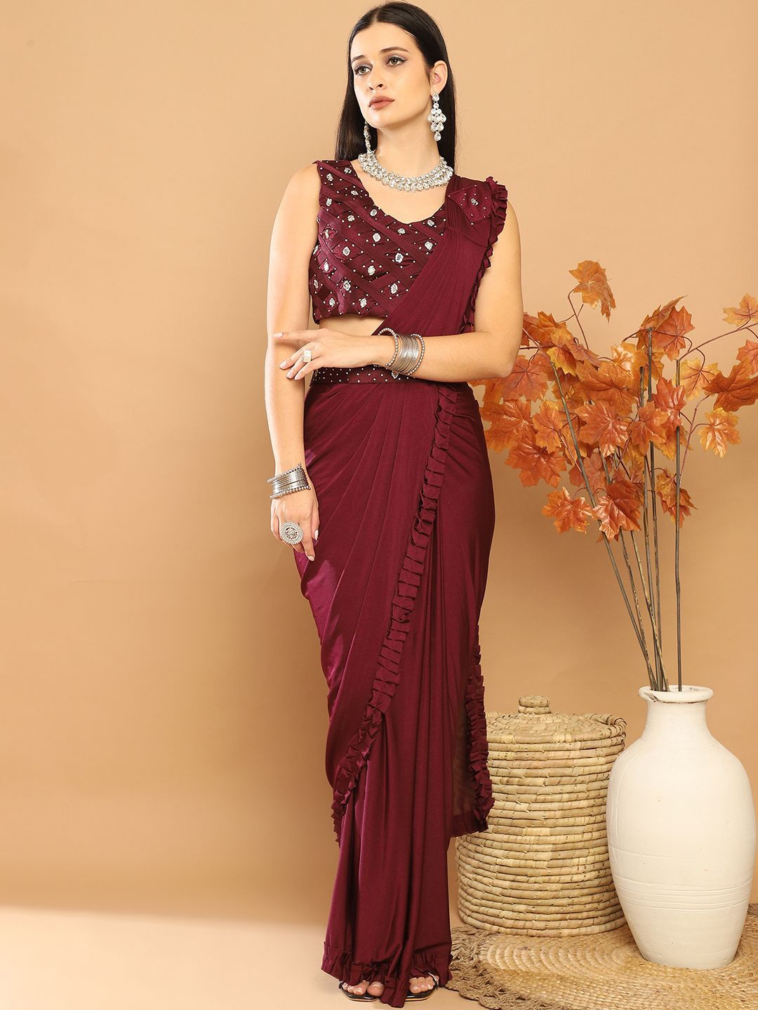 

Grancy Ready to Wear Solid Saree, Burgundy