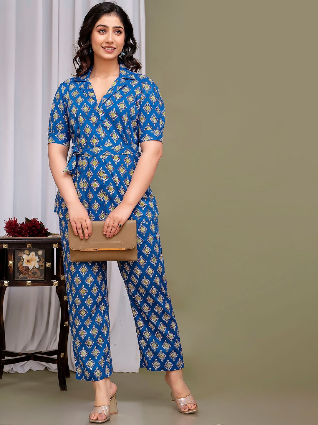 

MURLI KURTI Ethnic Motifs Printed Lapel Collar Pure Cotton Top With Trouser, Blue