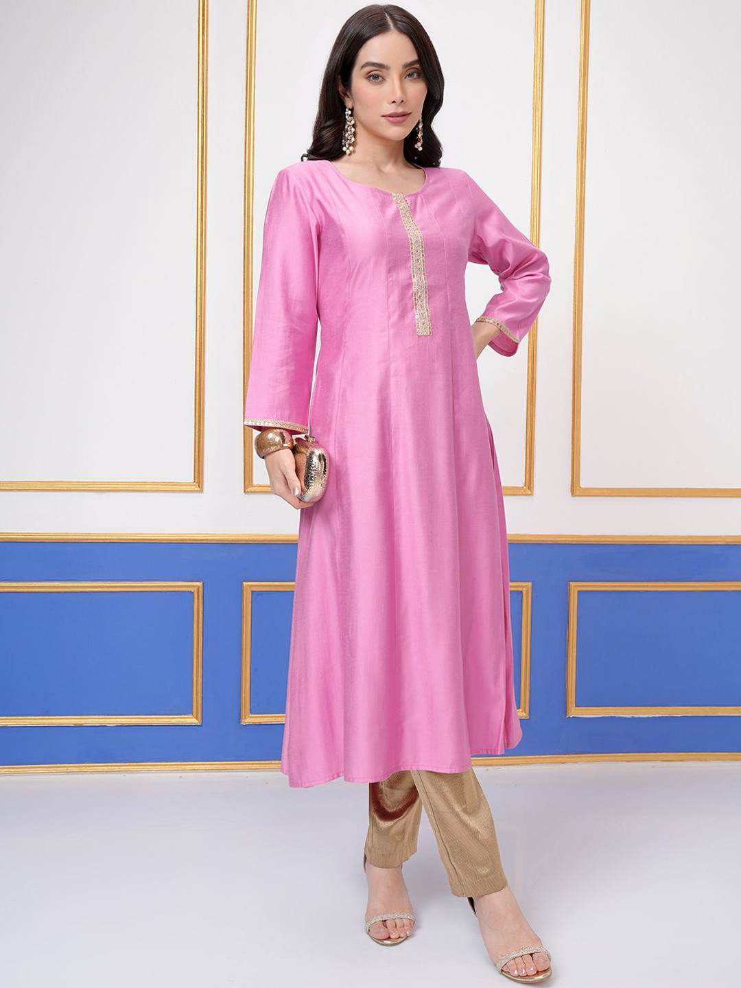 

Vishudh Pink Round Neck Three-Quarter Sleeves Panelled A-Line Kurta