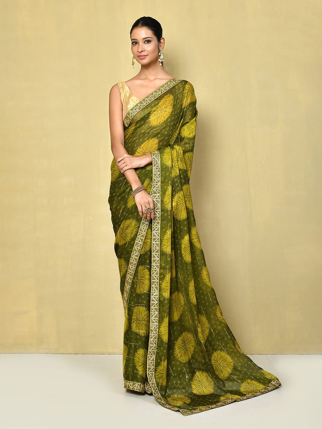 

Nazaakat by Samara Singh Floral Embroidered Poly Georgette Saree, Green