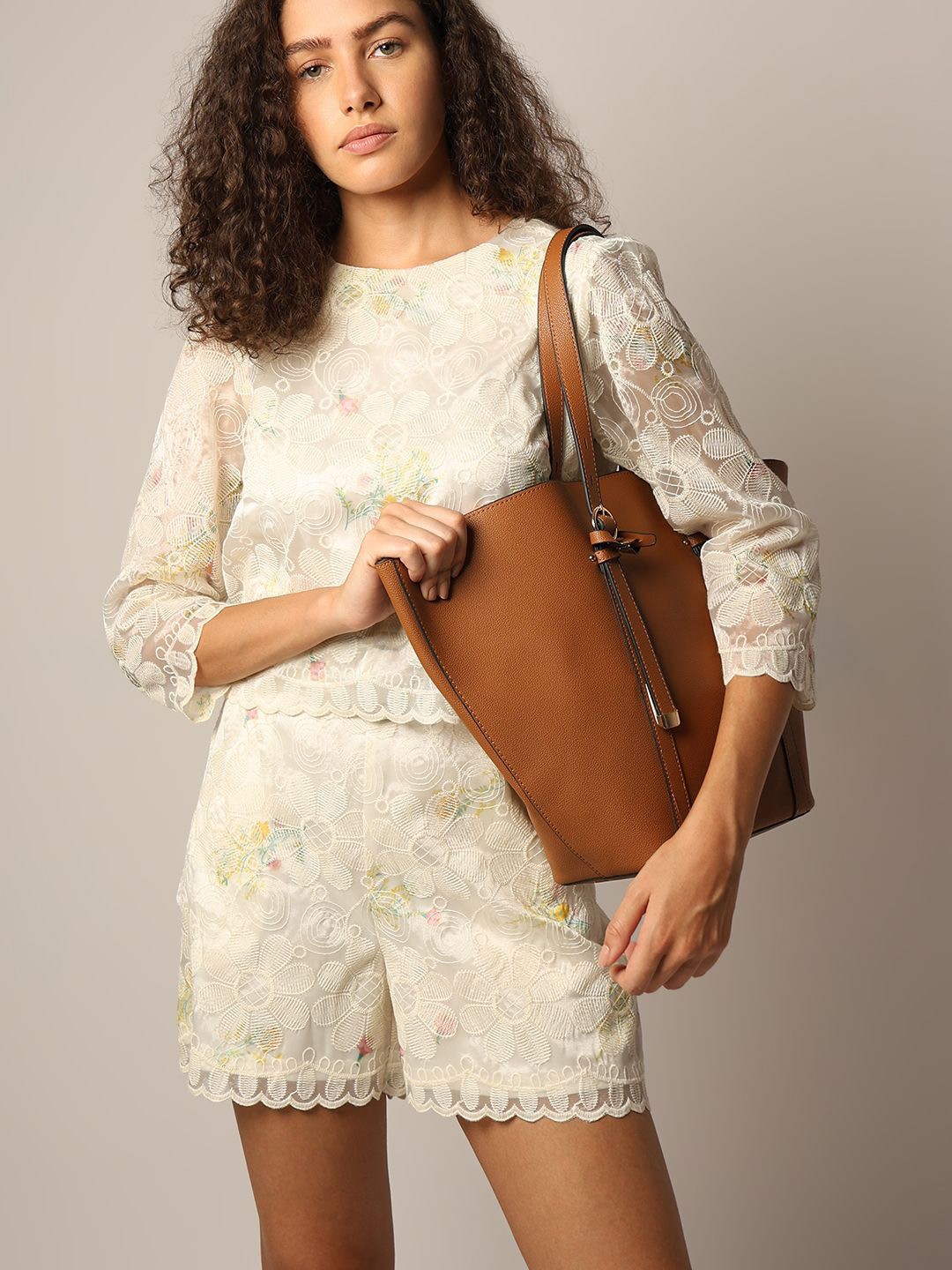 

Vero Moda Women Floral Embroidered Top, White