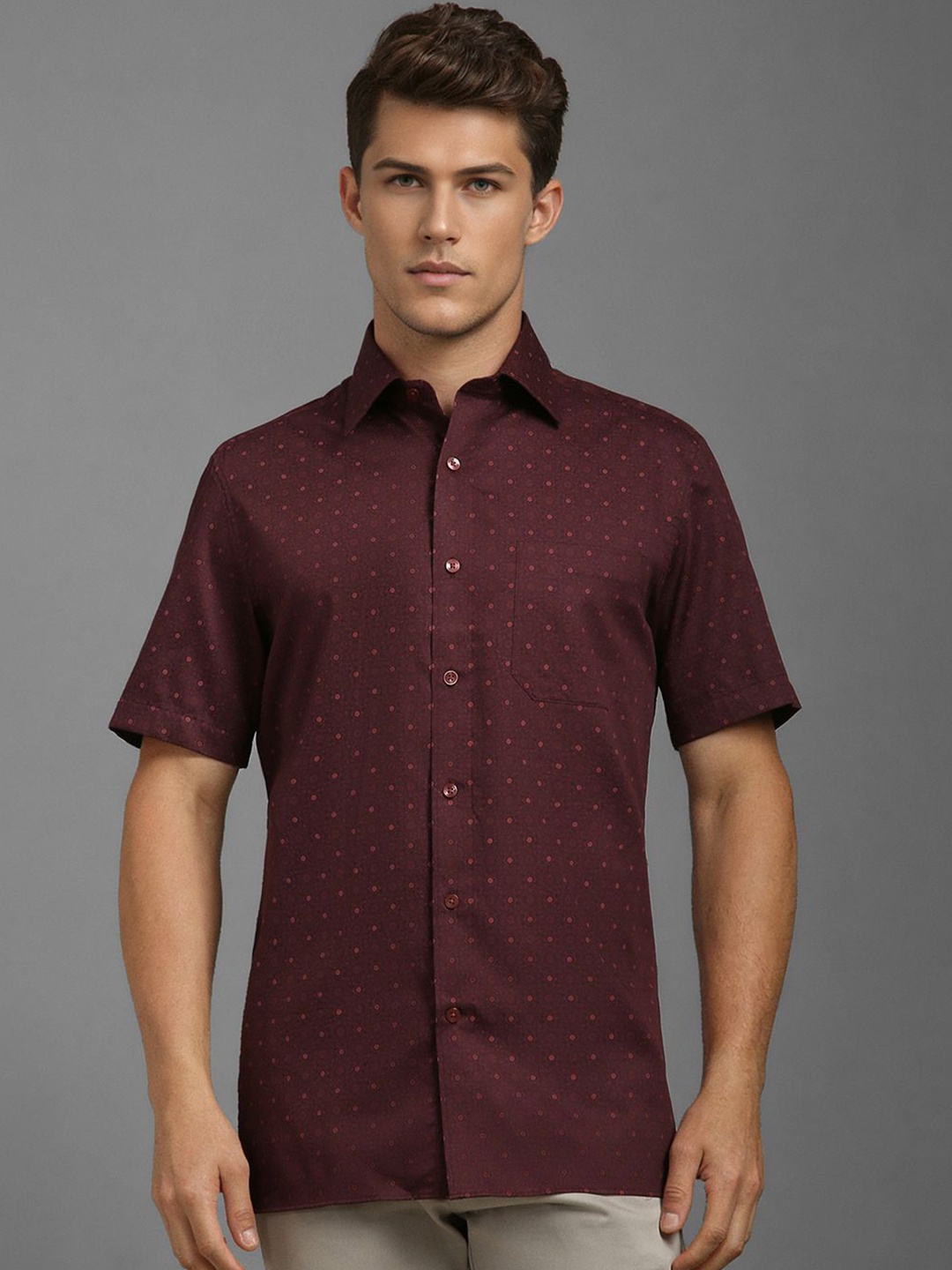 

Louis Philippe Men Classic Spread Collar Micro Ditsy Printed Cotton Formal Shirt, Maroon