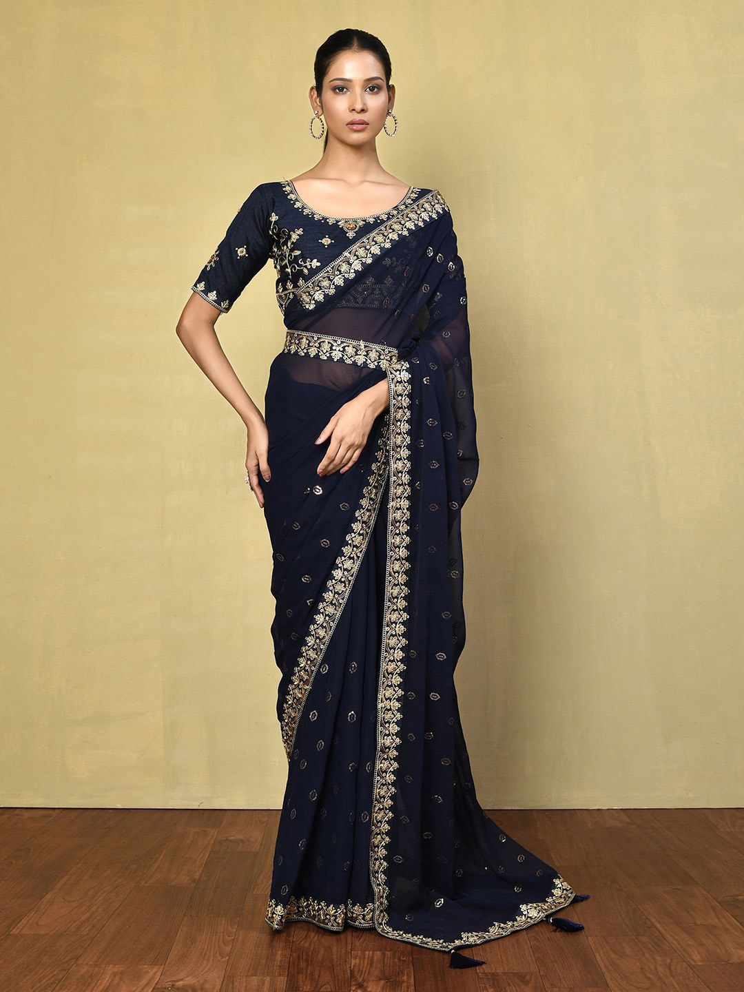 

Samyukta Singhania Ethnic Motifs Embroidered Poly Georgette Saree, Blue