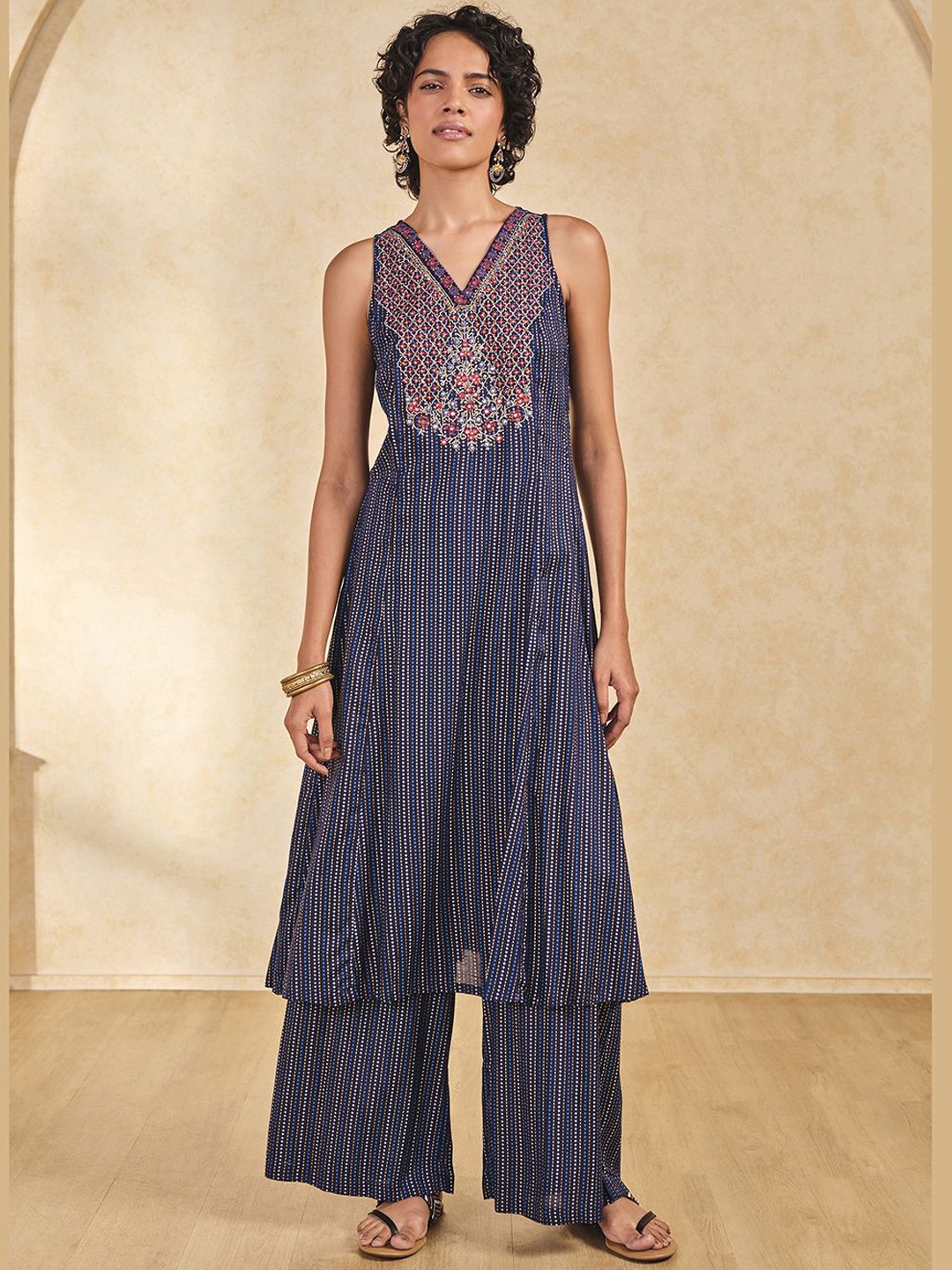 

Global Desi Floral Embroidered V-Neck Thread Work A-Line Kurta With Palazzos, Blue