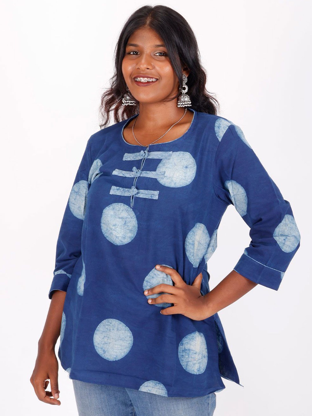 

Avishya Geometric Printed Pure Cotton Kurti, Blue