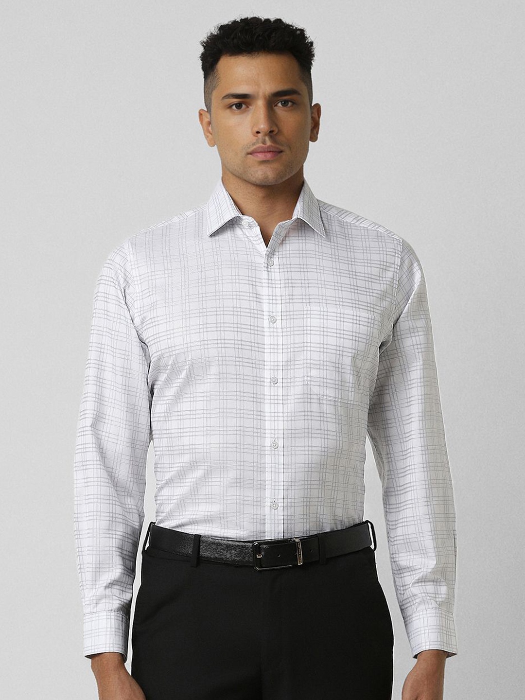 

Van Heusen Men Spread Collar Tartan Checked Cotton Formal Shirt, White