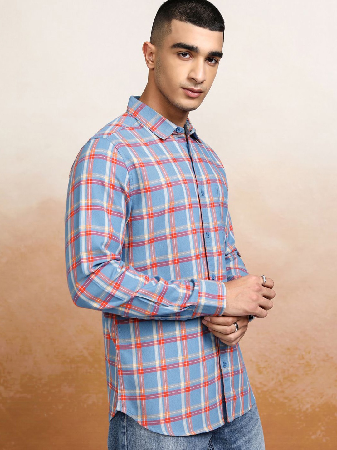 

Highlander Men Checked Regular FIt Casual Shirt, Blue