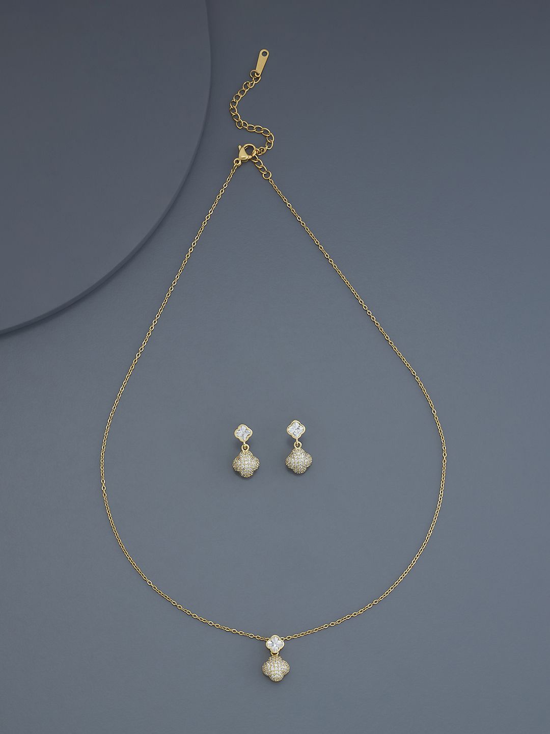 

Kushal's Fashion Jewellery Gold-Plated Cubic Zirconia Stone-Studded Jewellery Set