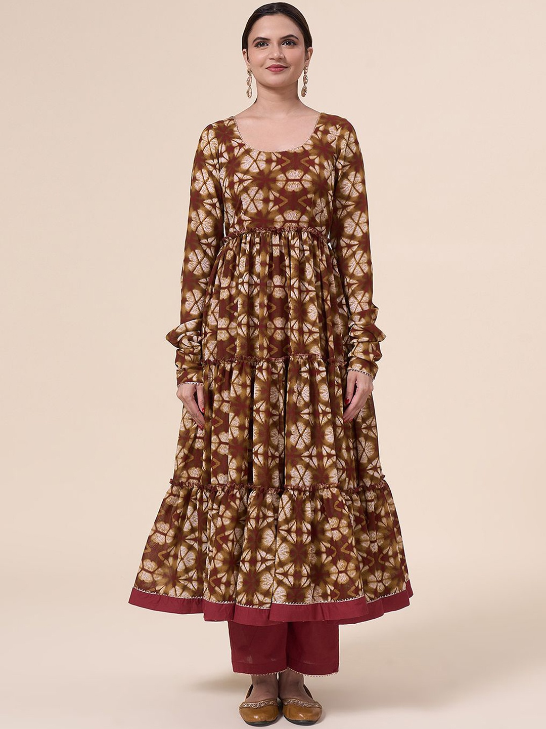 

Samyukta Singhania Floral Printed Georgette Anarkali Kurta with Trousers, Beige