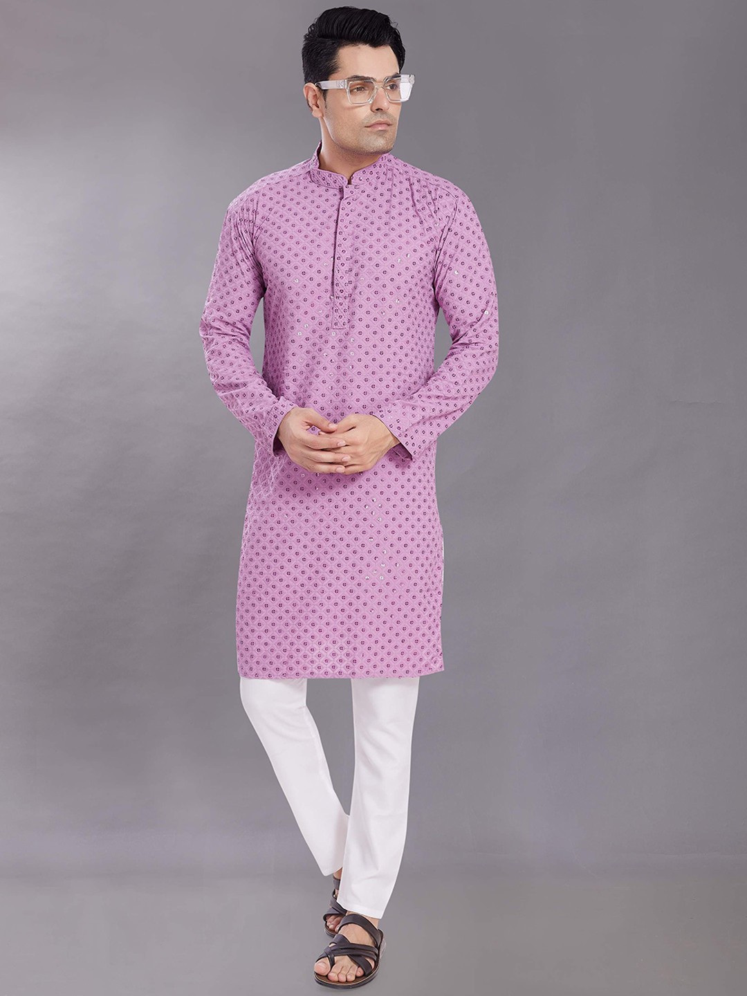 

DIVISIVE Geometric Embroidered Sequinned Mandarin Collar Straight Kurta, Lavender