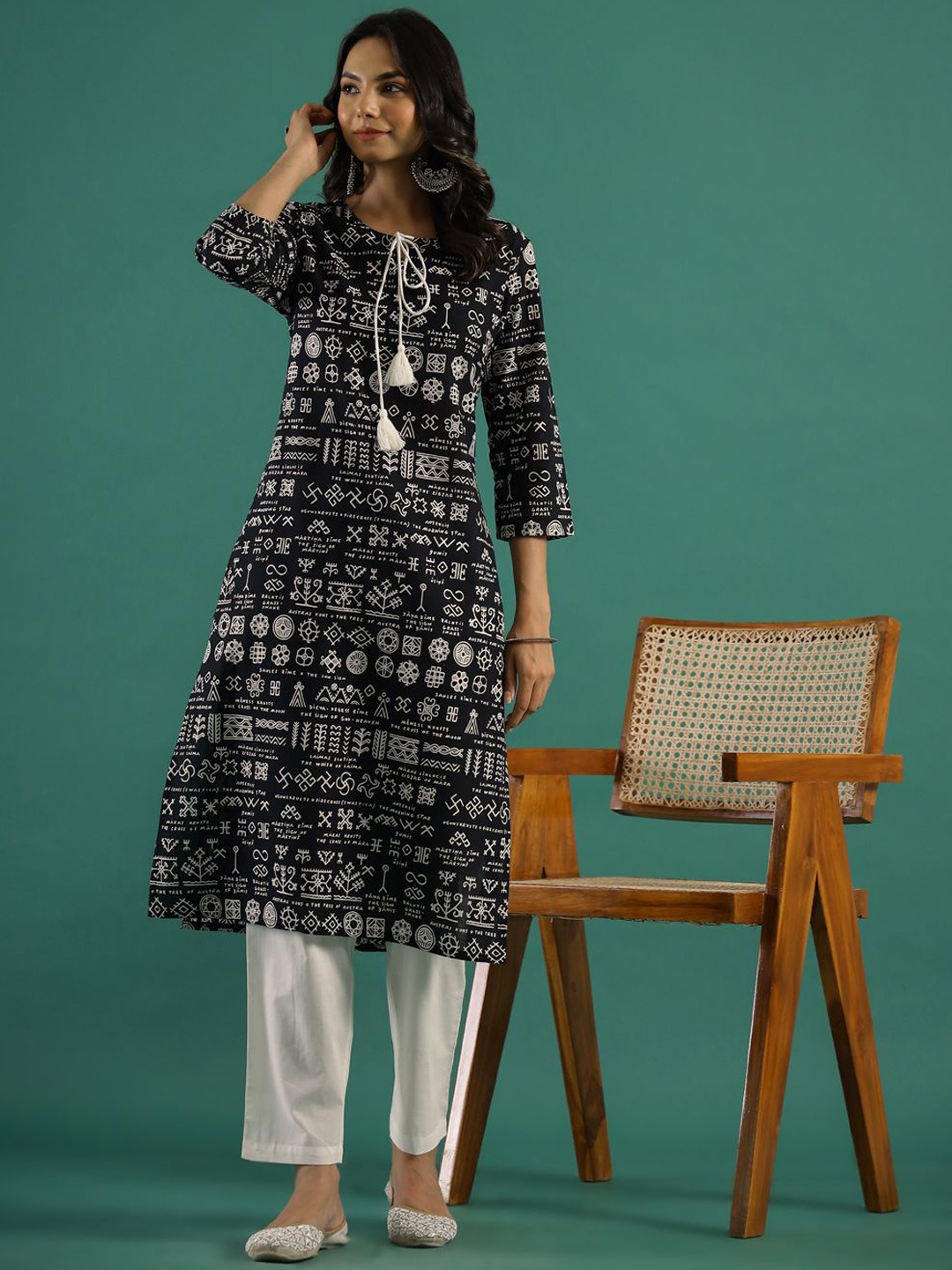

RangDeep Ethnic Motifs Printed Pure Cotton Straight Kurta with Trousers, Black