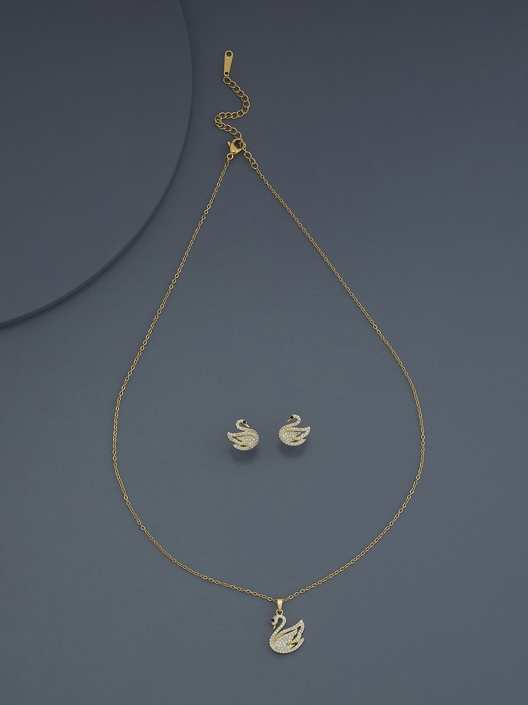 

Kushal's Fashion Jewellery Gold-Plated Cubic Zirconia Stone-Studded Jewellery Set