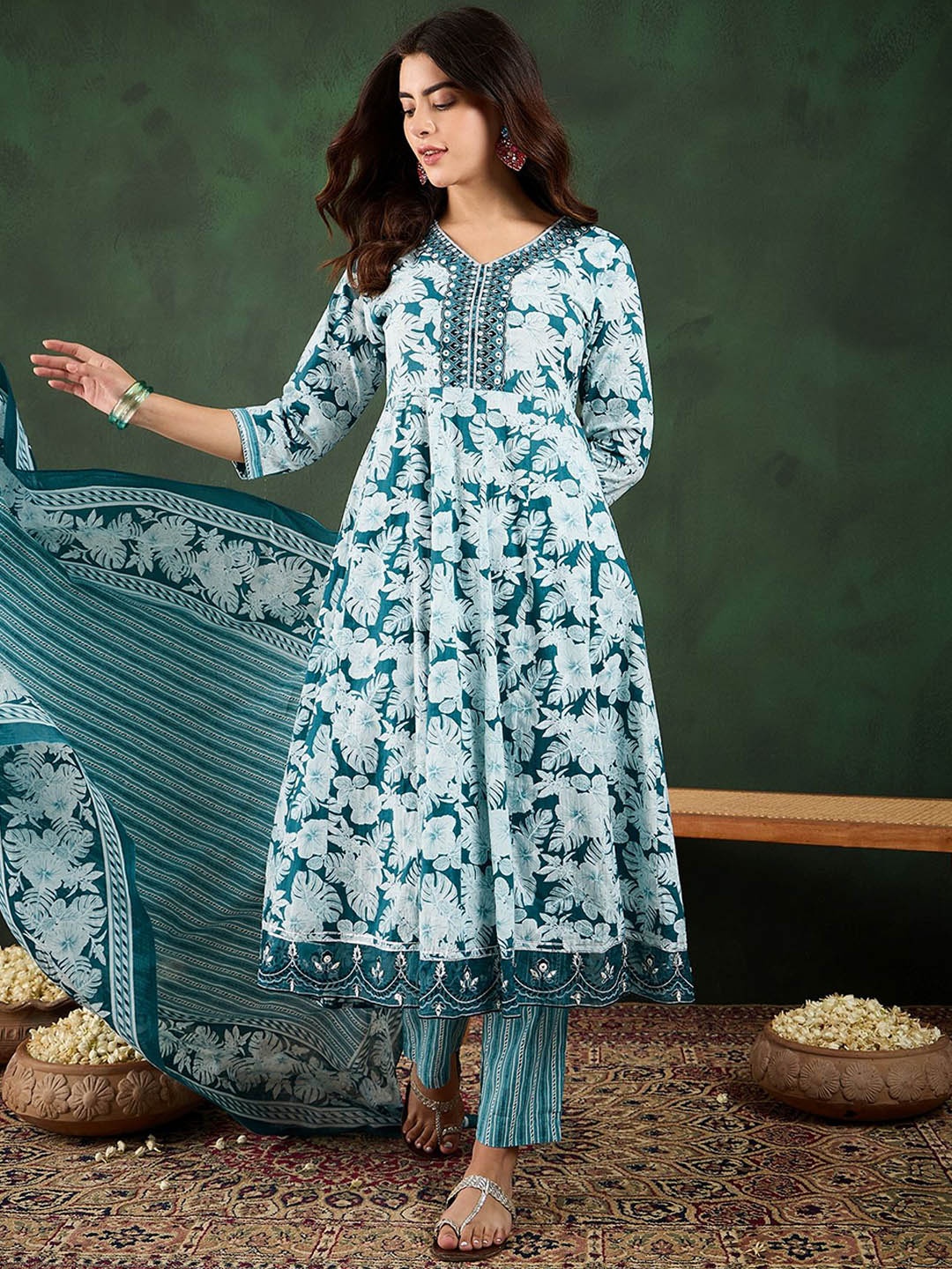 

Sangria Floral Printed Pure Cotton Anarkali Kurta & Trouser With Dupatta, Teal