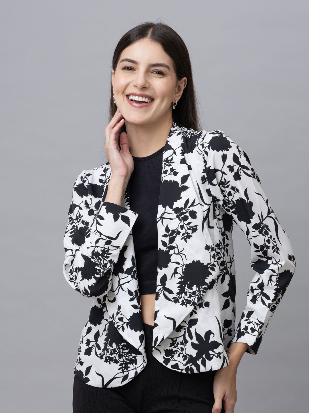 

PURYS WORKSPACE Floral Printed Shrug, White