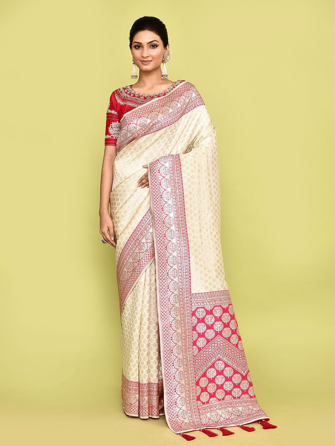 

Nazaakat by Samara Singh Woven Design Zari Pure Silk Saree, Off white